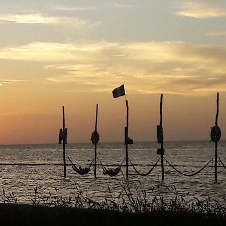 Hostel La Isla Holbox Екстер'єр фото